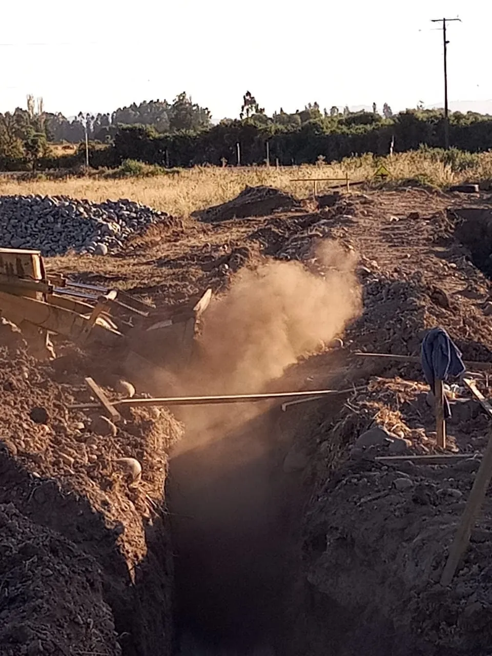 Movimiento de tierra con retroexcavadora